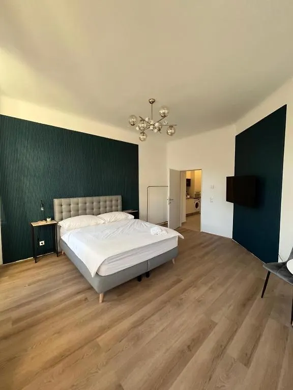 Apartment Schoenbrunn Kingsiz Bed Vienna