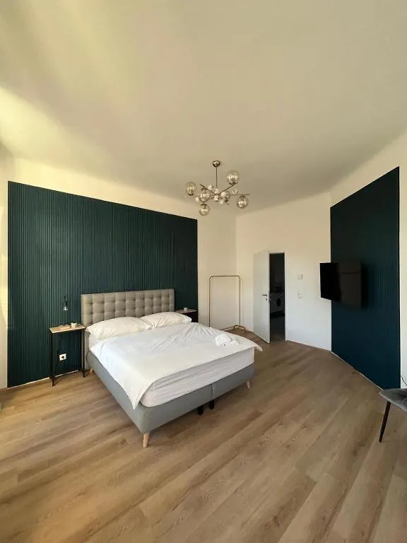 Apartment Schoenbrunn Kingsiz Bed Vienna