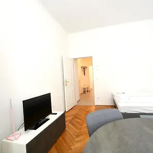 Apartamento Universum 4, Viena